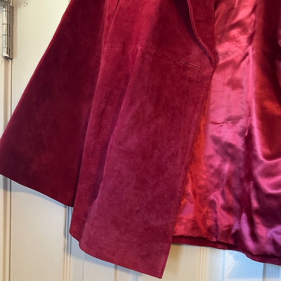 Neiman Marcus Red Leather/Suede Women's Button Jacket - Picture 5 of 10